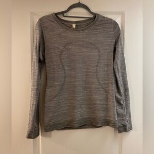 Lululemon Swiftly Tech Long-Sleeve Shirt Hip Length - Gray - Sz 4 - Gently Used